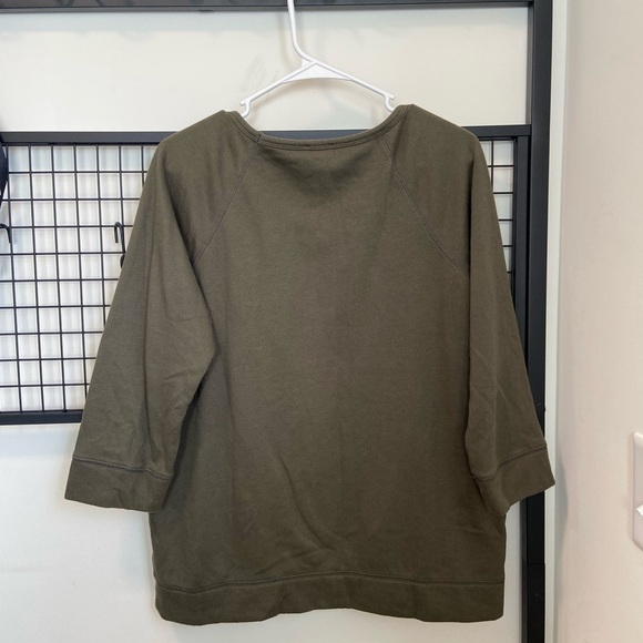NWOT | Express‎ women’s olive green crewneck — large - Picture 5 of 5